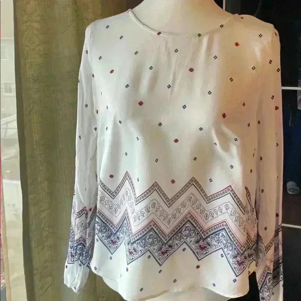 💥💥2/20$ Divided beautiful  condition top